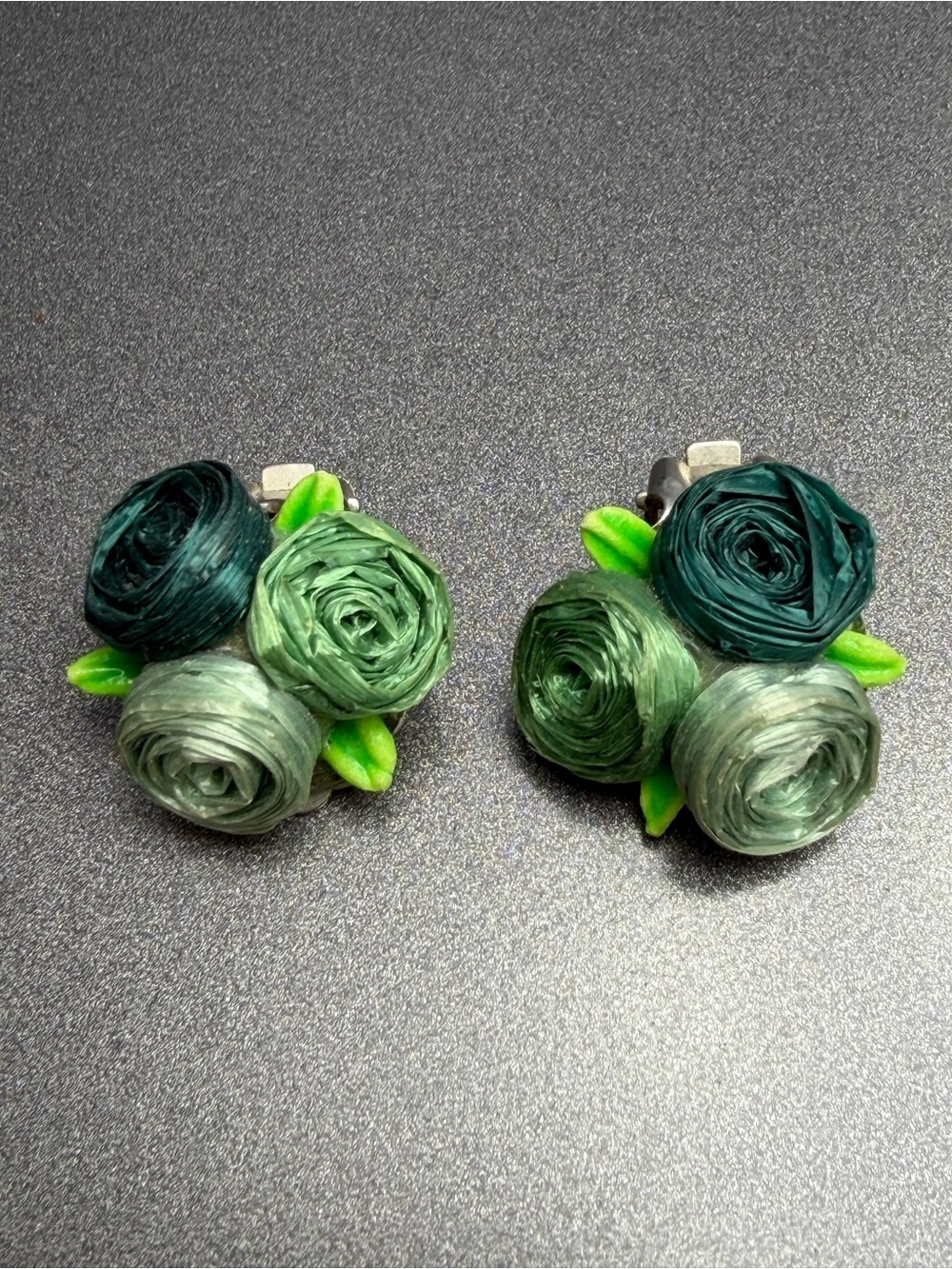 Vintage Ribbon Rose Green Clip-On Earrings